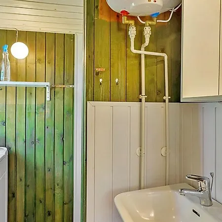 One-bedroom Holiday Engdraget 09 펜션 *